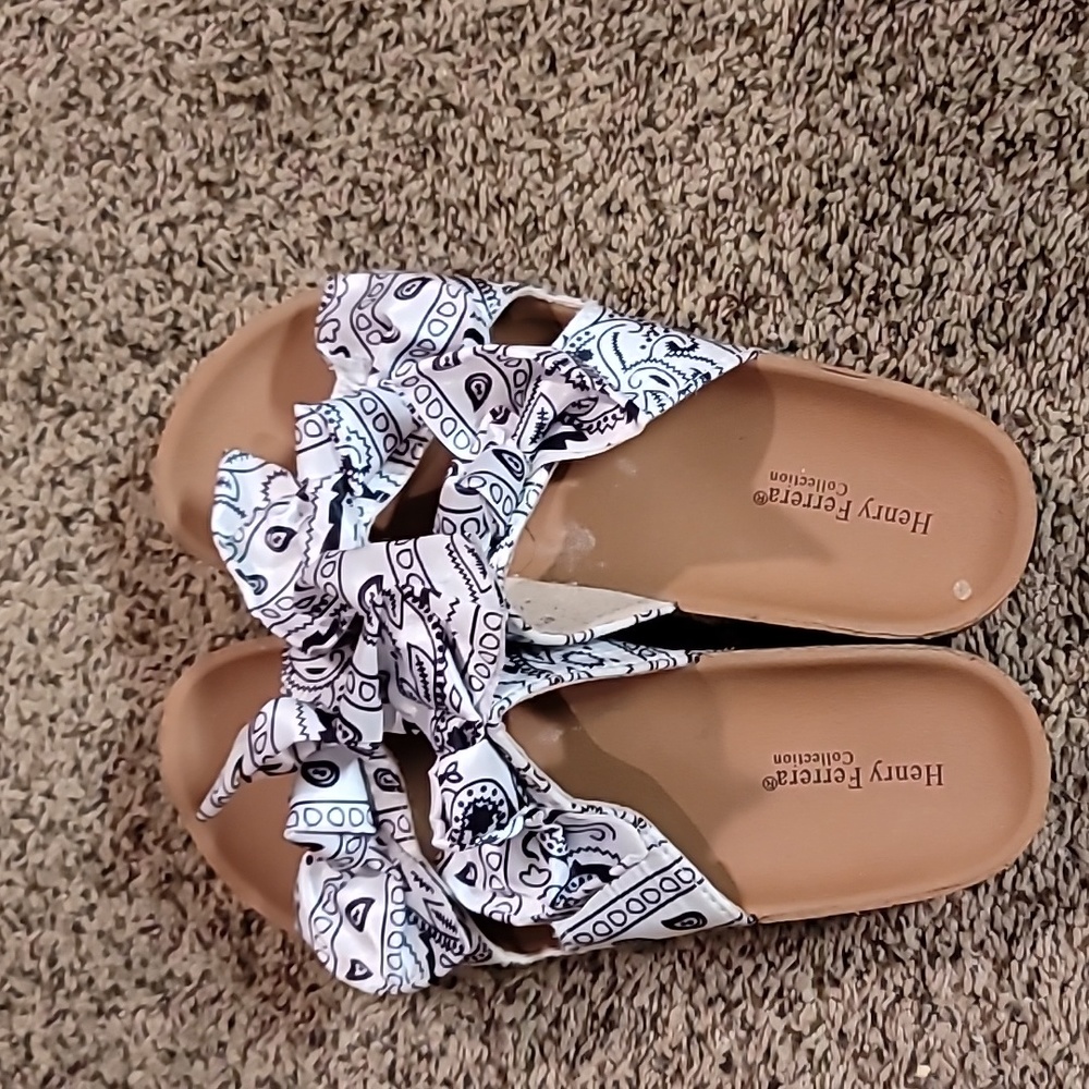 Henry Ferrara sandals
